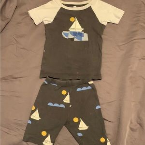 Sailboat pajama set 5T